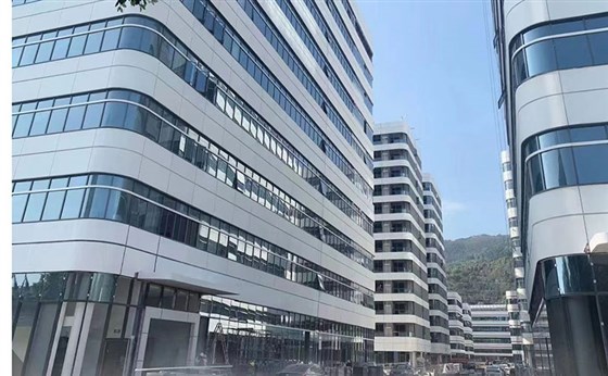 深圳專(zhuān)業(yè)的玻璃幕墻公司