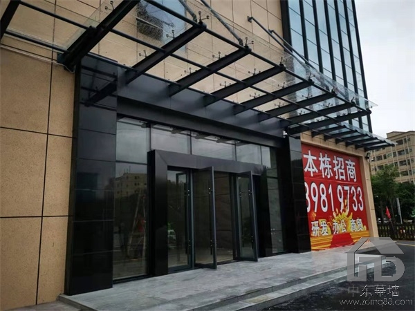 弧形玻璃幕墻施工工法，中東幕墻誠心分享！