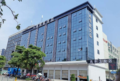 半隱框玻璃幕墻價(jià)格定價(jià)范圍，中東幕墻專業(yè)解答！