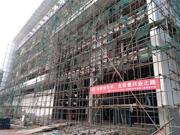 【中東幕墻】四川宜賓6級地震 建筑、玻璃幕墻抗震等級不夠 生命安全難以保障