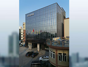 深圳市澤深海實業(yè)公司豎明橫隱玻璃幕墻 深圳市澤深海實業(yè)公司豎明橫隱玻璃幕墻